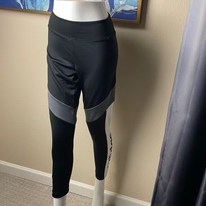 ADIDAS
Womens Designed2Move Leggings